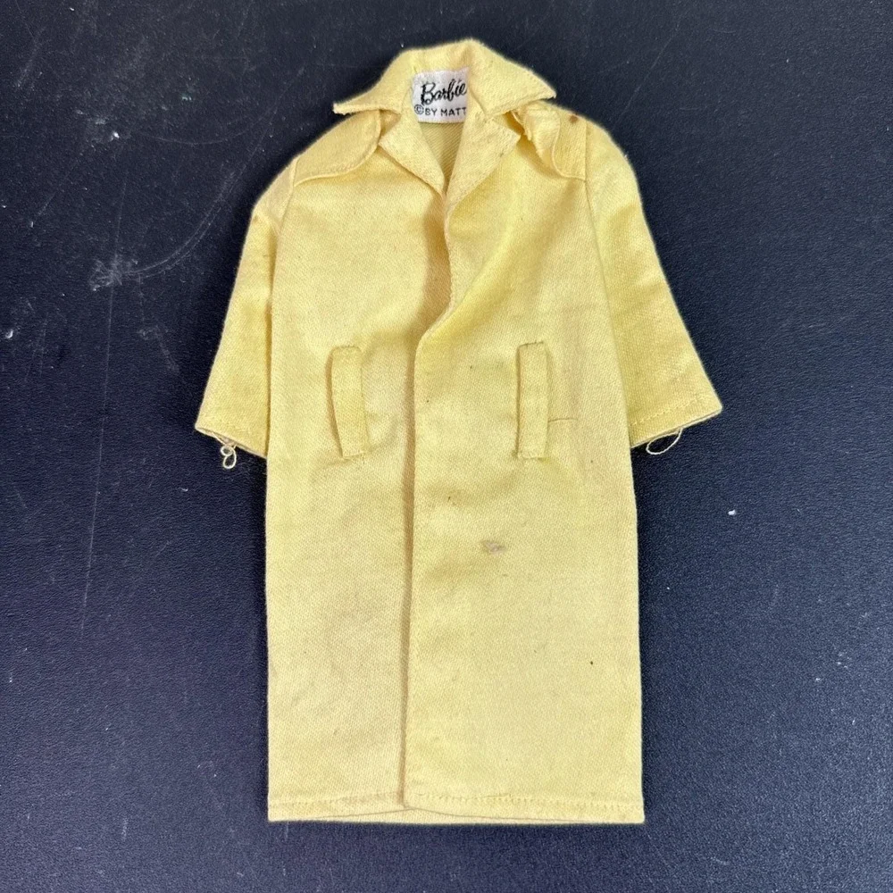 Vintage Skipper Barbie 1965 #1916 Rain or Shine Yellow Trench Coat Only READ‎